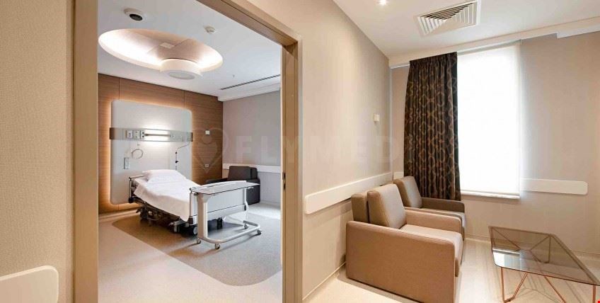 Dr. Cinik Clinica di Trapianto Capelli 1